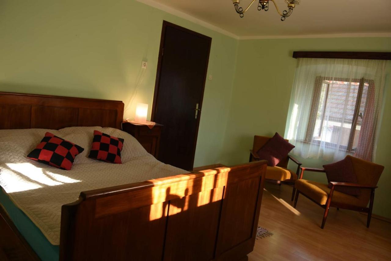 Villa Kuca Za Odmor Beljan Brod na Kupi Exterior foto